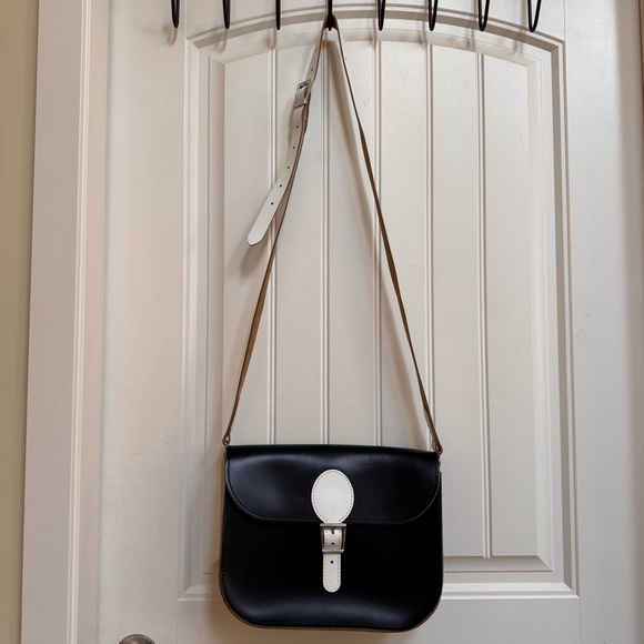 Brit-Stitch Black & White Leather Full Pint Satchel Messenger Bag. 12”x9.5”x3.5” - Picture 2 of 8